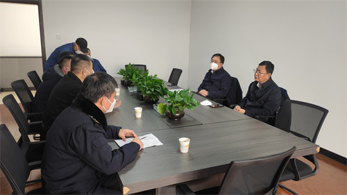 奎屯市領(lǐng)導(dǎo)深入企業(yè)召開供熱投訴 處置工作推進(jìn)會